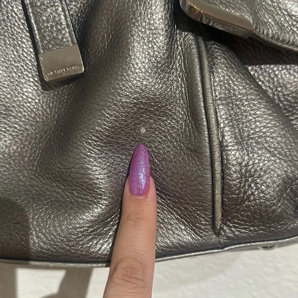 MICHAEL KORS | Beverly Large Silver Satchel - Picture 4 of 10